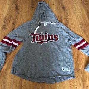 Minnesota Twins lightweight hoodie